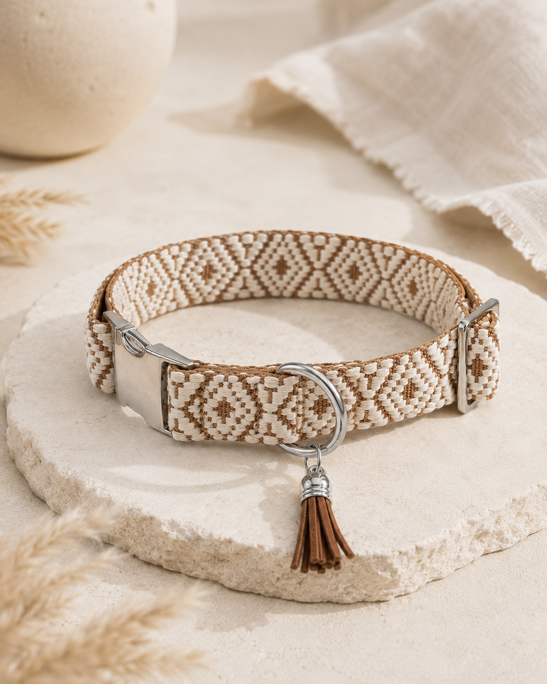 Collare intrecciato per cani – bianco e beige